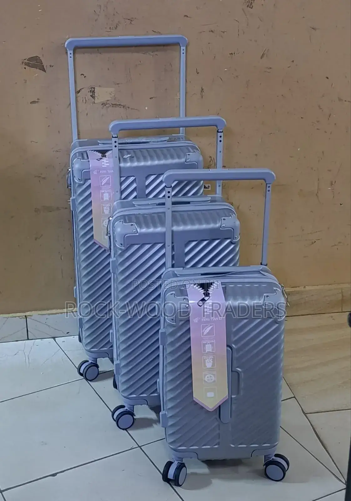 Unbreakable Suitcase 3in1 Set