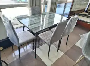4 Seater Dining Table With Chair