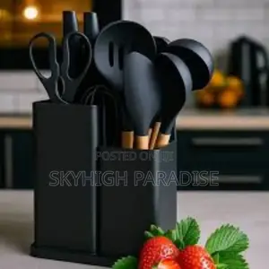 *19pc Executive Silicone Spoons* 
Color: Black