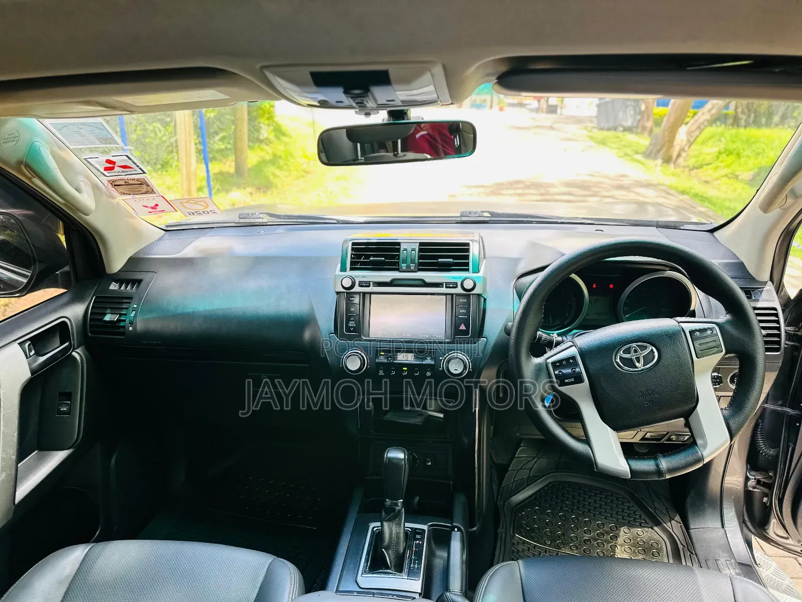 Toyota Land Cruiser Prado 2015 Gray