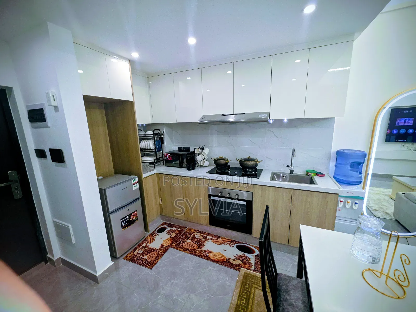 Lux 1br Near Junction Mall: 17th Fl, Views, Pool, Gym Massage Chair