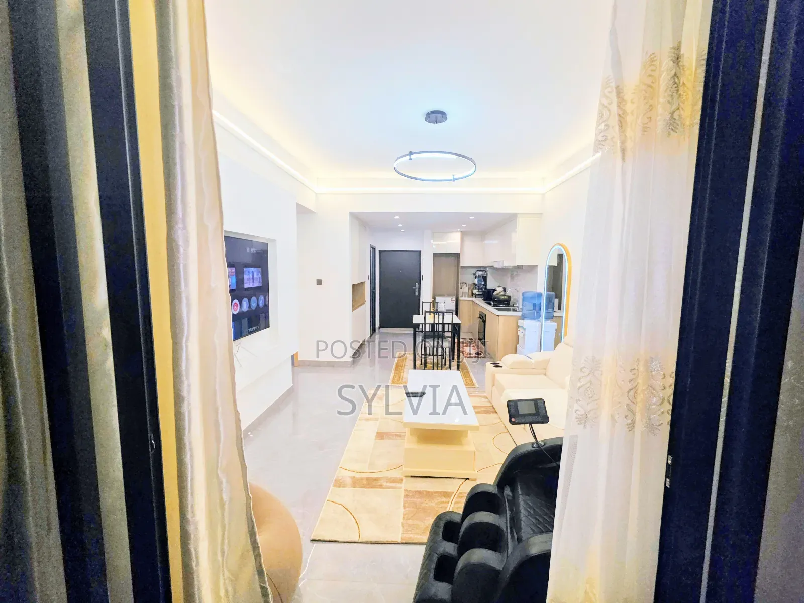 Lux 1br Near Junction Mall: 17th Fl, Views, Pool, Gym Massage Chair