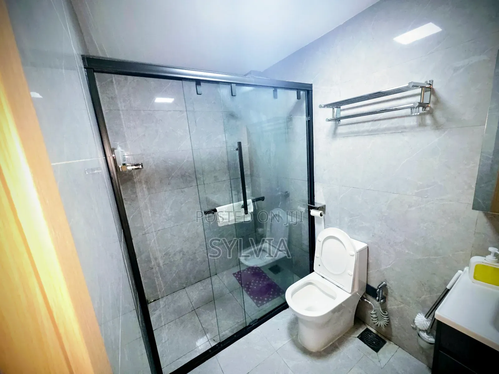 Lux 1br Near Junction Mall: 17th Fl, Views, Pool, Gym Massage Chair