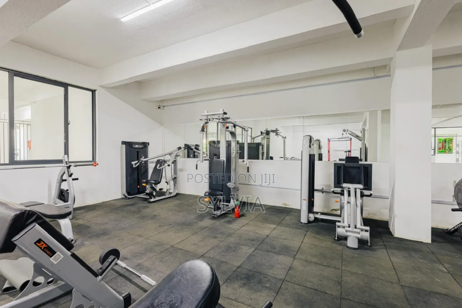 Lux 1br Near Junction Mall: 17th Fl, Views, Pool, Gym Massage Chair