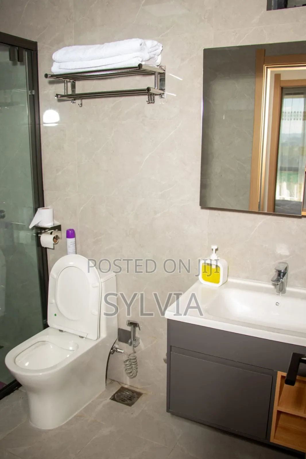 Lux 1br Near Junction Mall: 17th Fl, Views, Pool, Gym Massage Chair