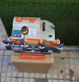 Key Cutting Machine - thumbnail 2