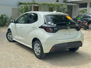 Toyota Yaris 2020 White