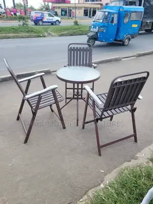 Outdoor Cafe Style Table Chairs _Strong Metal Glass Design