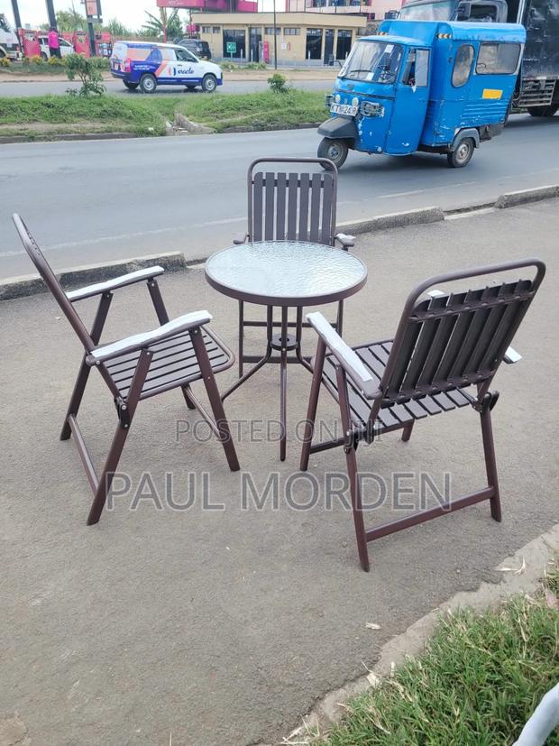Outdoor Cafe Style Table Chairs _Strong Metal Glass Design
