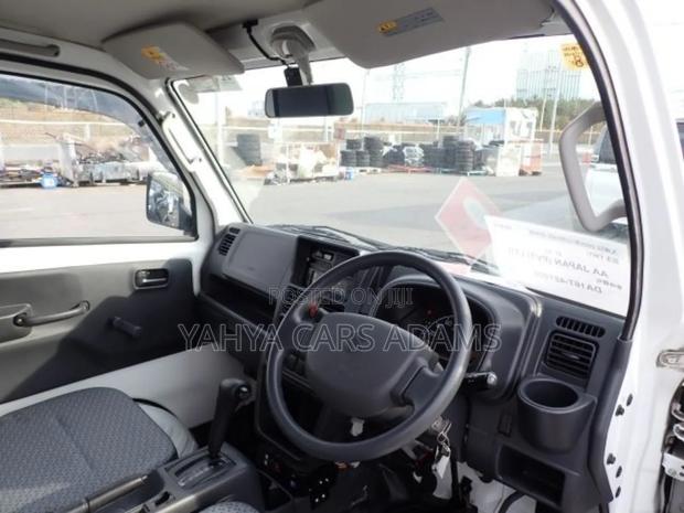 Suzuki Carry - thumbnail 4