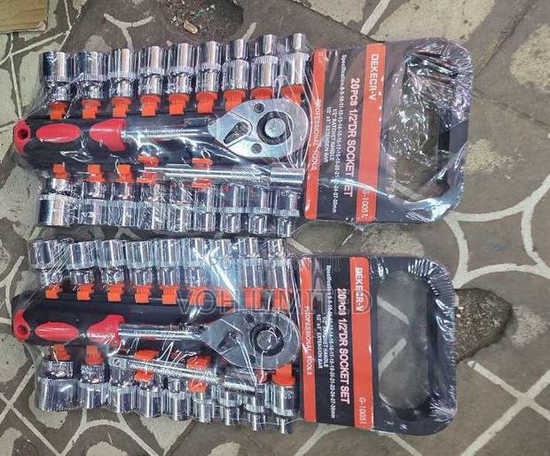 20-Piece 1/2-Inch Drive (1/2" Dr) Socket Set