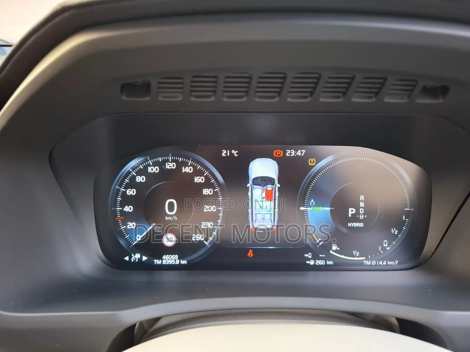 Volvo XC90 2020 Gold