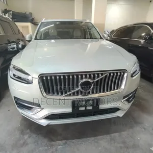 Volvo XC90 2020 Gold
