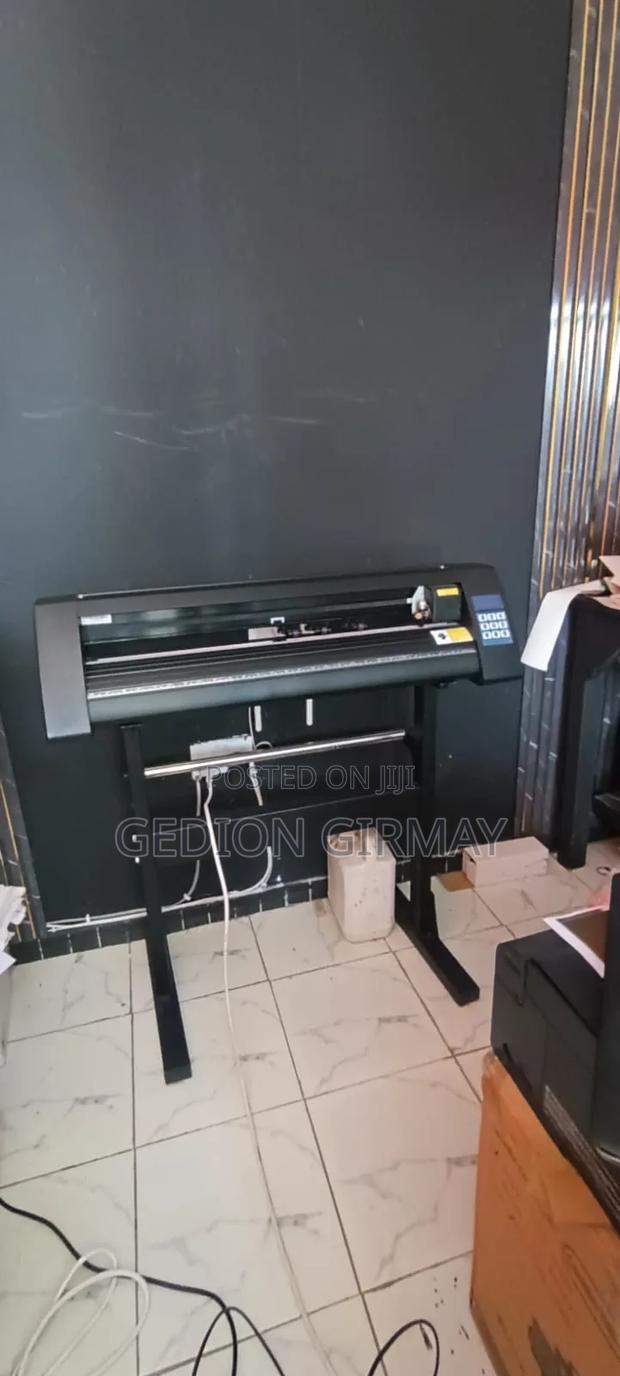 Vinyl Cutter Plotter Writing Machine - main view