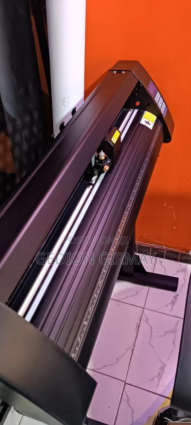 Vinyl Cutter Plotter Writing Machine - thumbnail 3