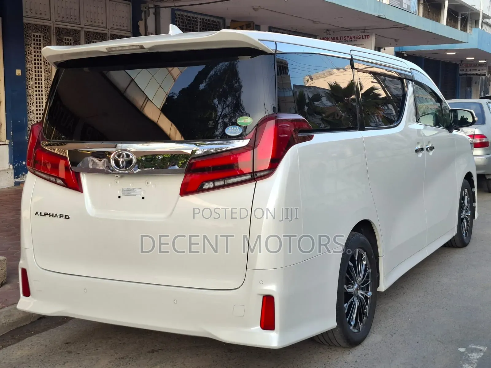 Toyota Alphard 2.5 Petrol FWD 2019 White