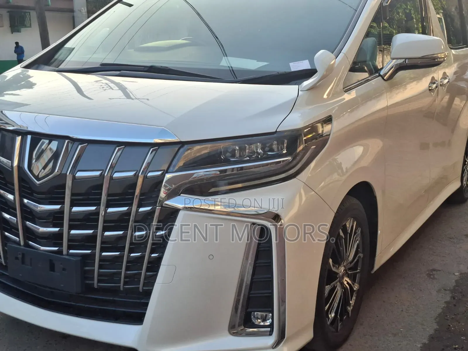 Toyota Alphard 2.5 Petrol FWD 2019 White