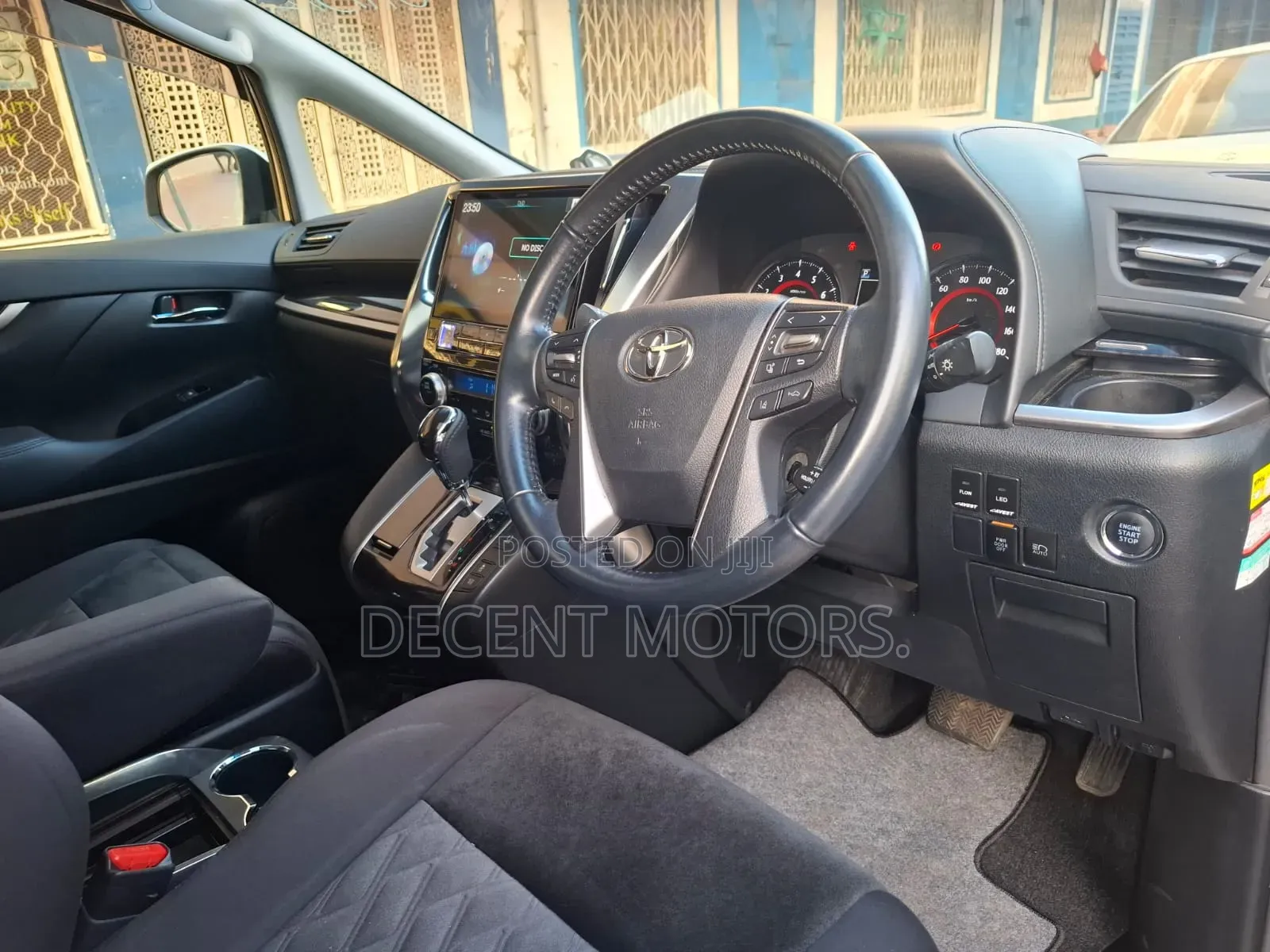 Toyota Alphard 2.5 Petrol FWD 2019 White