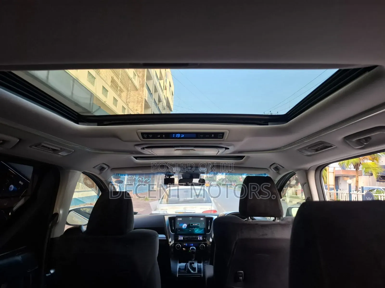 Toyota Alphard 2.5 Petrol FWD 2019 White