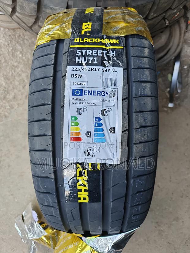 225/45r17 Blackhawk Tyre