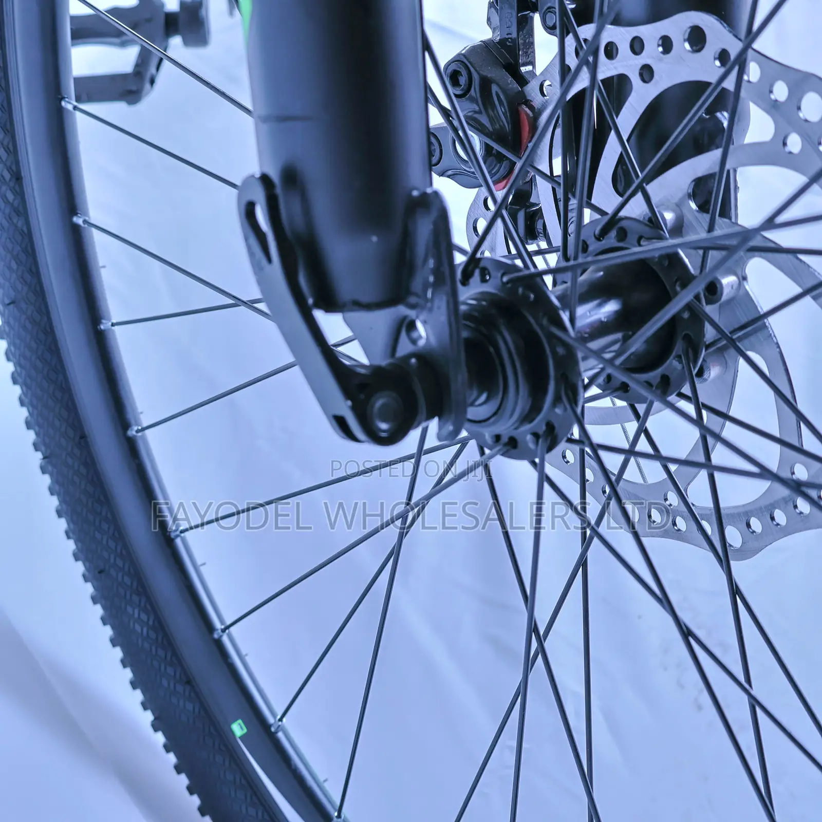 Rocky 26" Mountain Bicycle – Ready to Ride With Mudguards Bottle