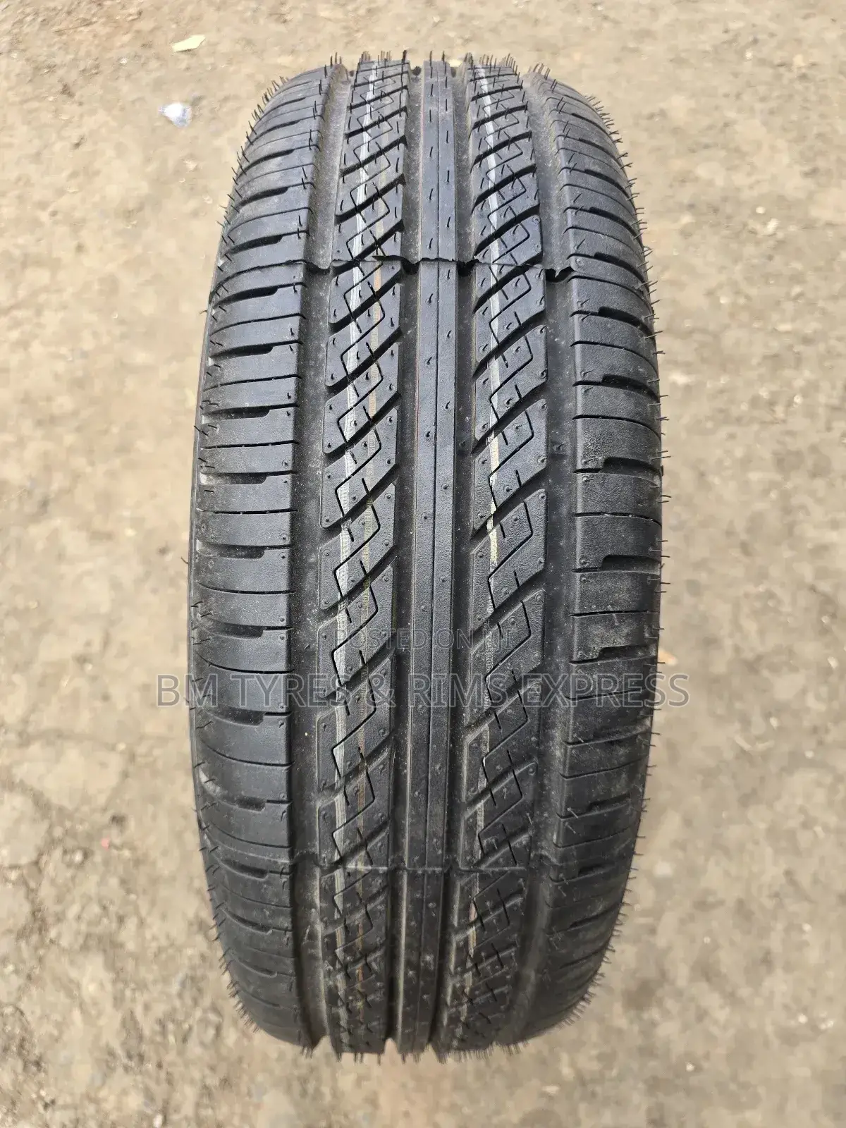 195 /65 R15 Achilles Tyres (Indonesia)