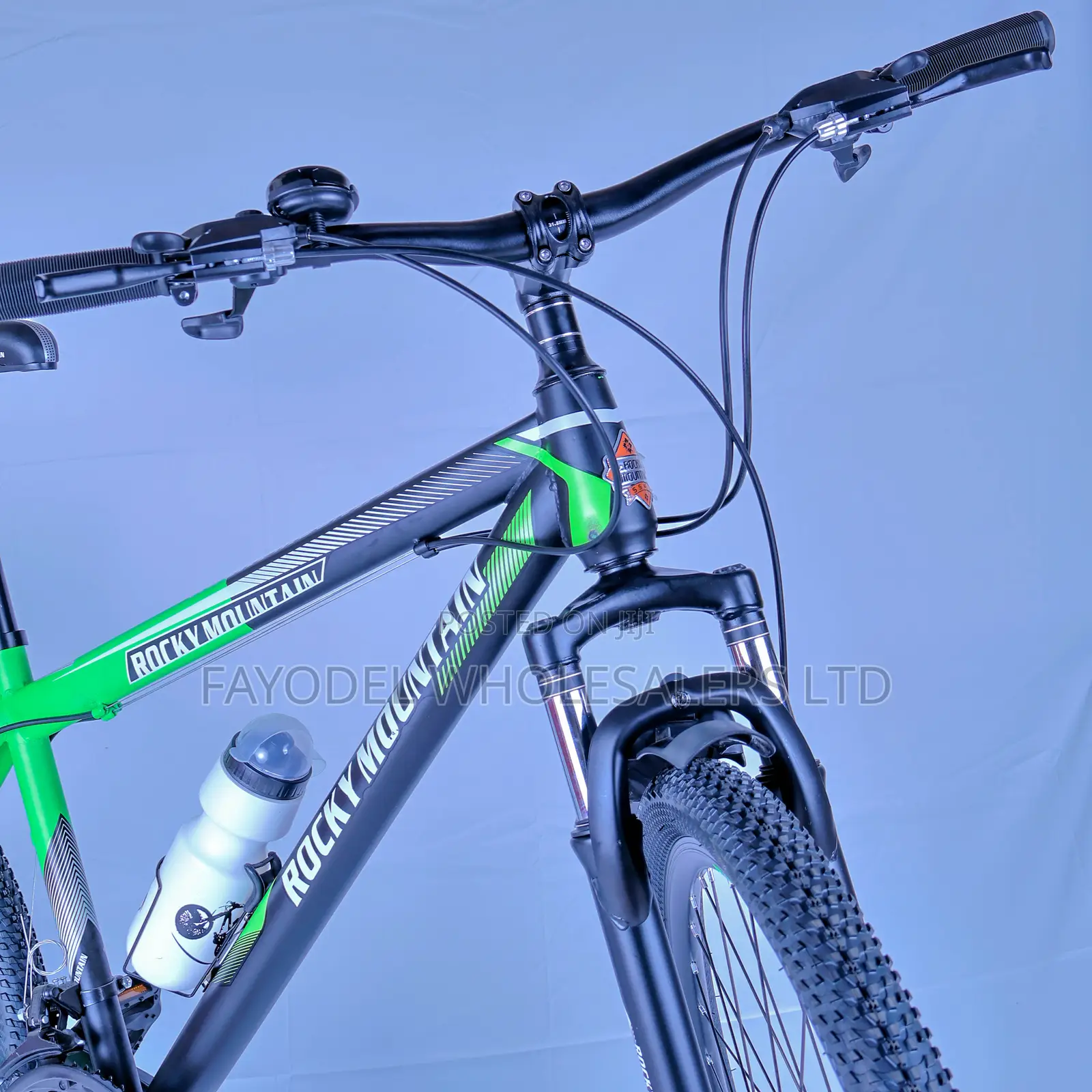 26" Rocky Mountain Bicycle: 21 Speed, Disc Brake, Bell Bottle