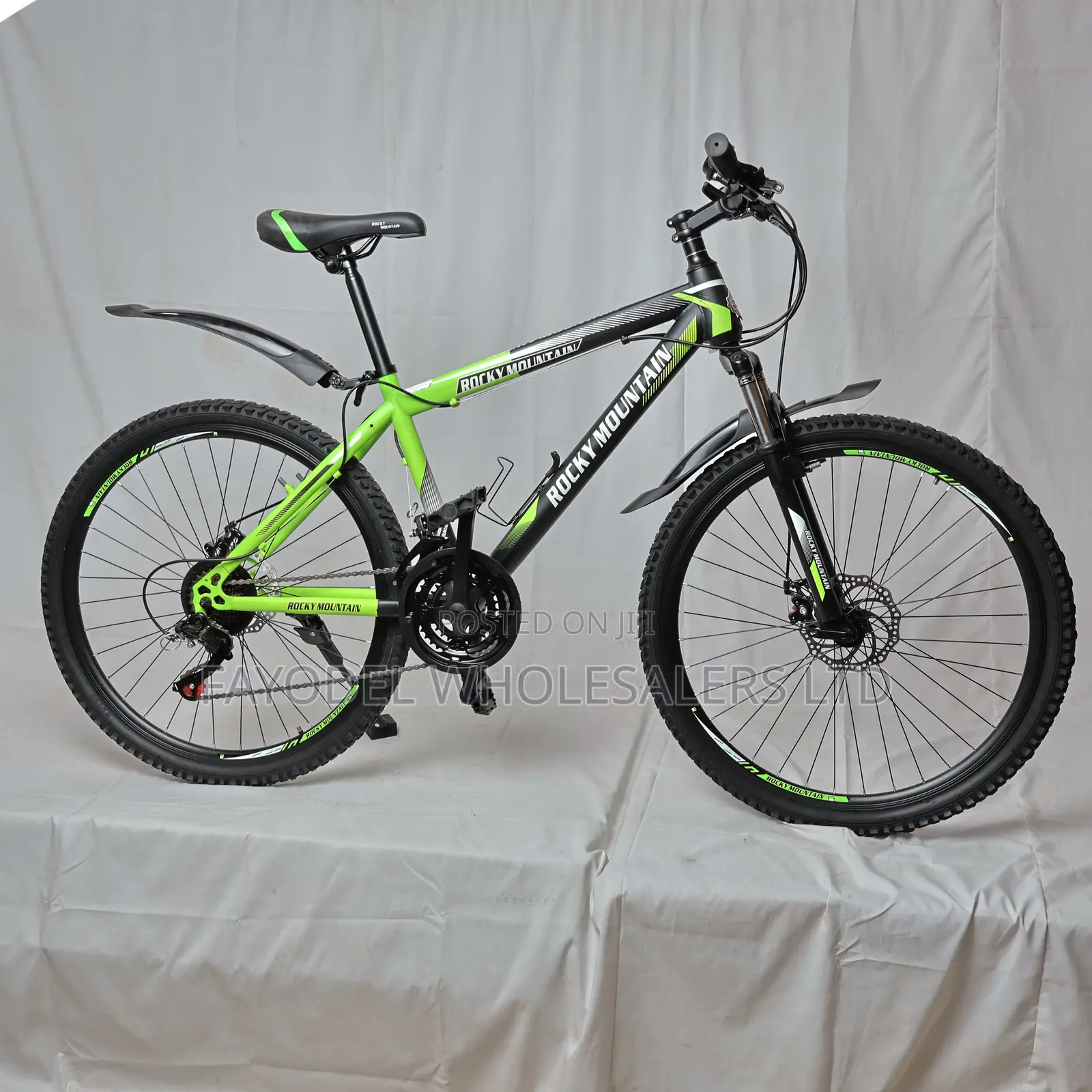Rocky 21-Speed Mountain Bike 26" With Suspension Accessories