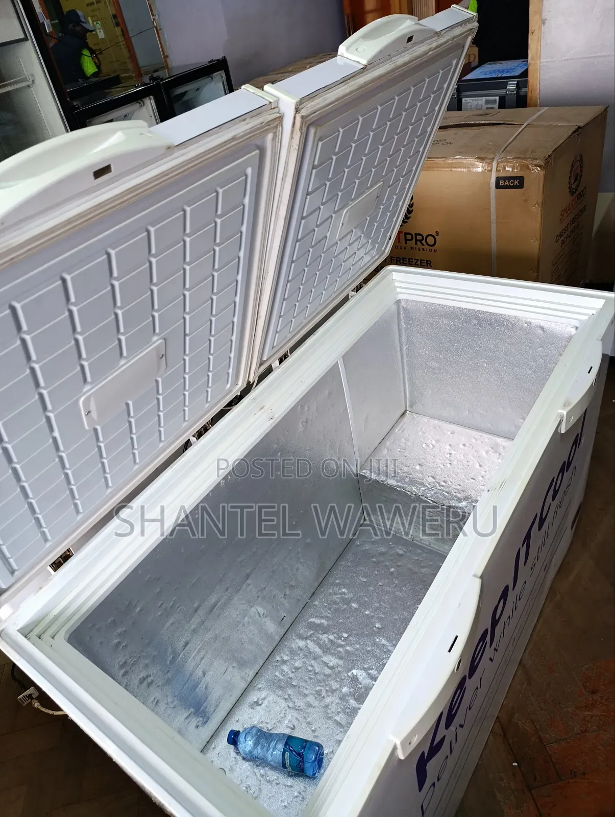 Double Door Freezer