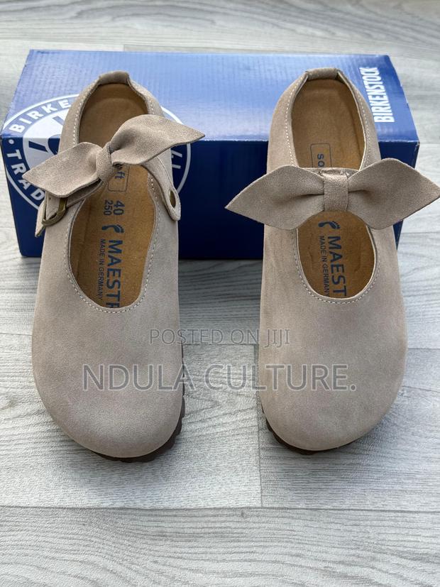 Slip on Suede Clogs /Sandals - thumbnail 6