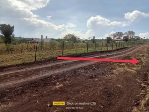 1/4acre Mweiga Nyeri.