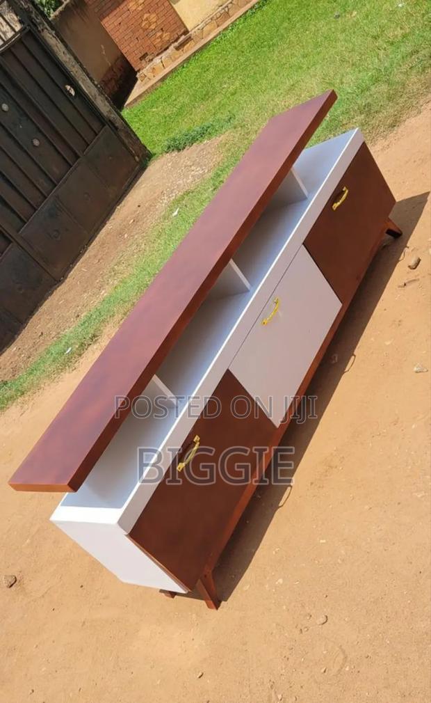 Ideal Tv Stand