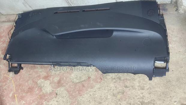Toyota Prius Highbrid Dashboard. - thumbnail 2