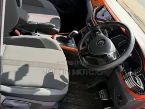 Volkswagen Polo 2019 Brown