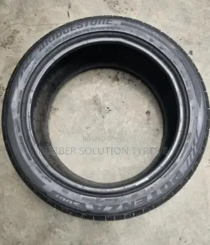 275 /40 R19 Bridgestone Tyres 101y Potenza