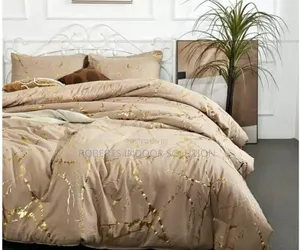 Marble Texture Foil Style Duvet