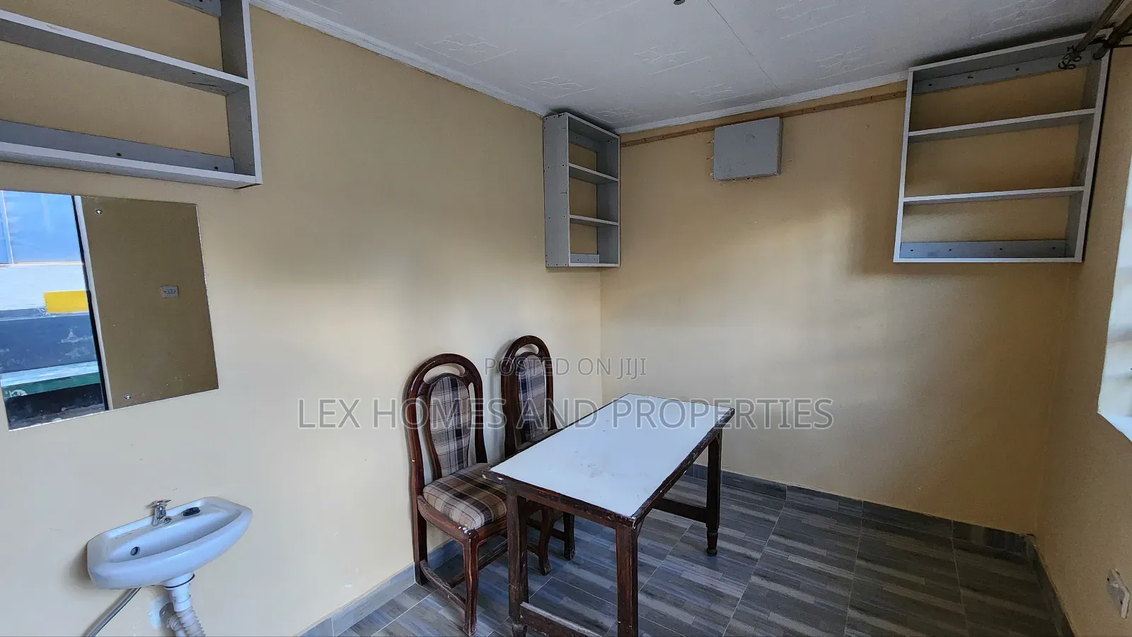Studio Apartment in NkaiMurunya for rent