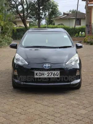 Toyota Aqua 2015 Black