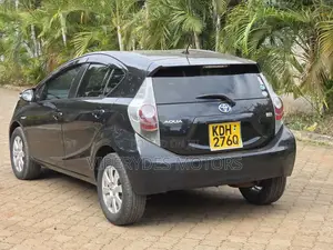 Toyota Aqua 2015 Black