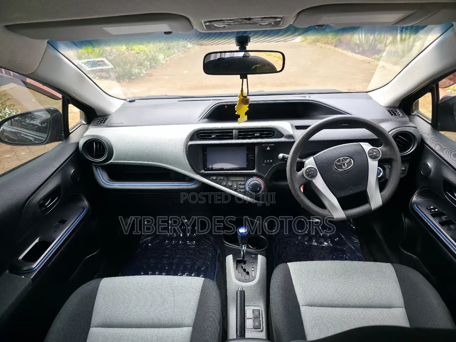 Toyota Aqua 2015 Black