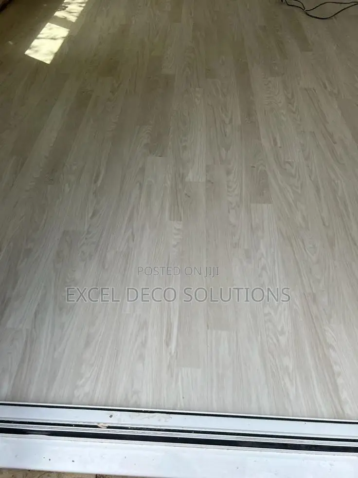 Dryback LVT Vinyl Flooring for Stylish and Durable Floor Finishing
