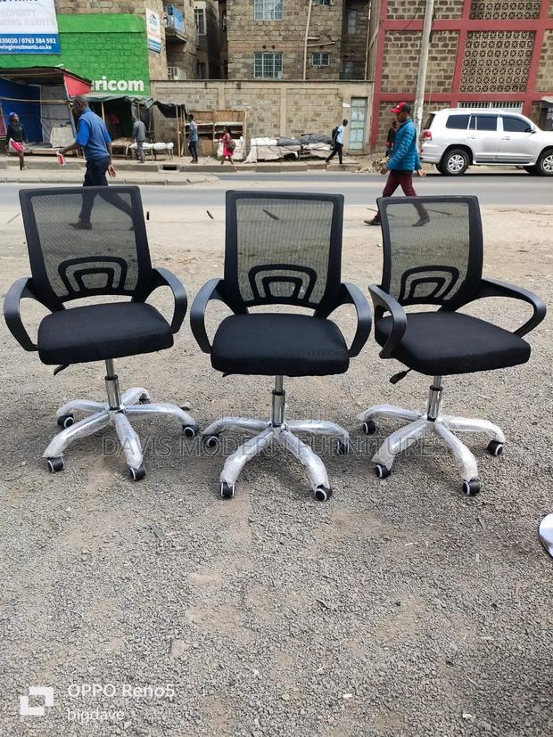 Backed -Mesh Swivel Chair - main view