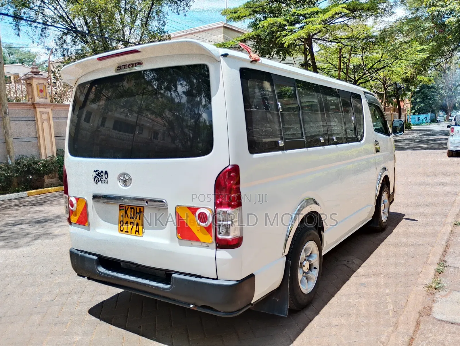 Toyota HiAce 2014 White