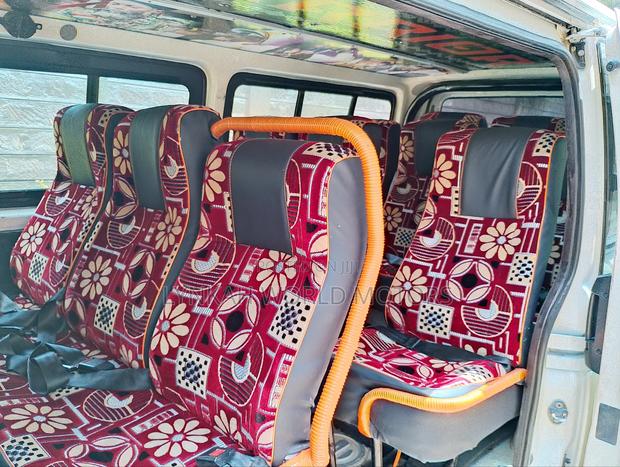 Toyota HiAce 2014 White - thumbnail 10