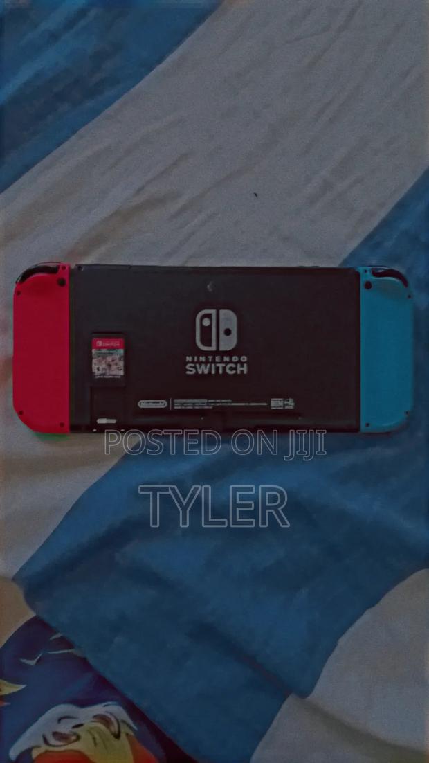 Nintendo Switch 1 Original - thumbnail 2