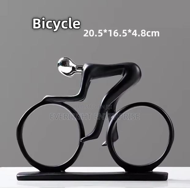 Office/Home Figure Modeling Resin Table Ornaments - thumbnail 2