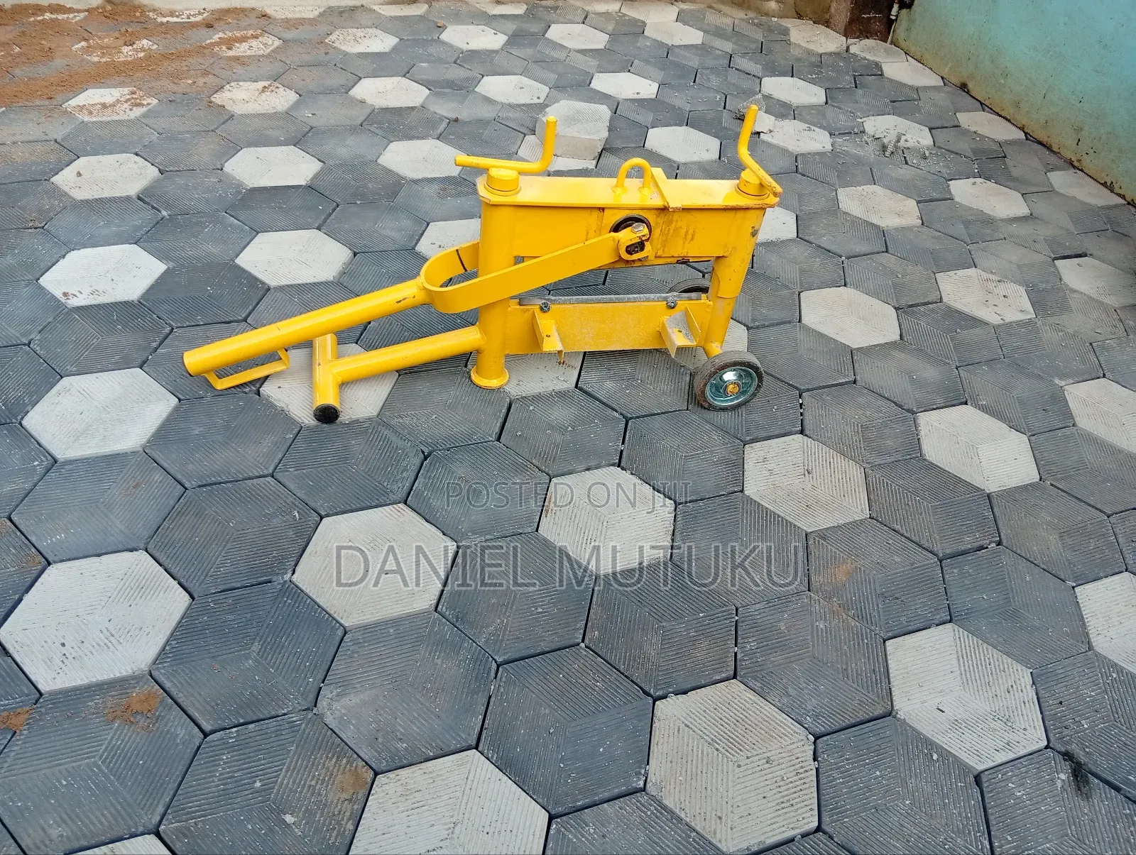 Plate Compactor And Cabro Cutter For Hire