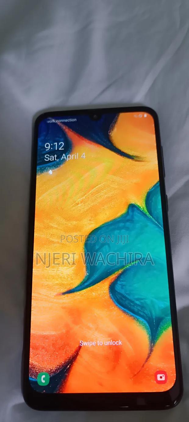 Samsung Galaxy A30 64 GB Black