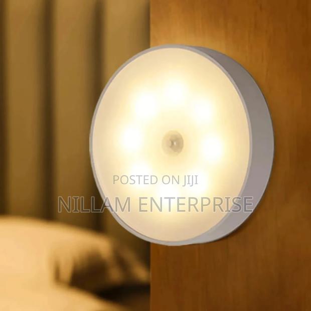 Motion Sensor Lights 
Usb Rechargeable - thumbnail 3