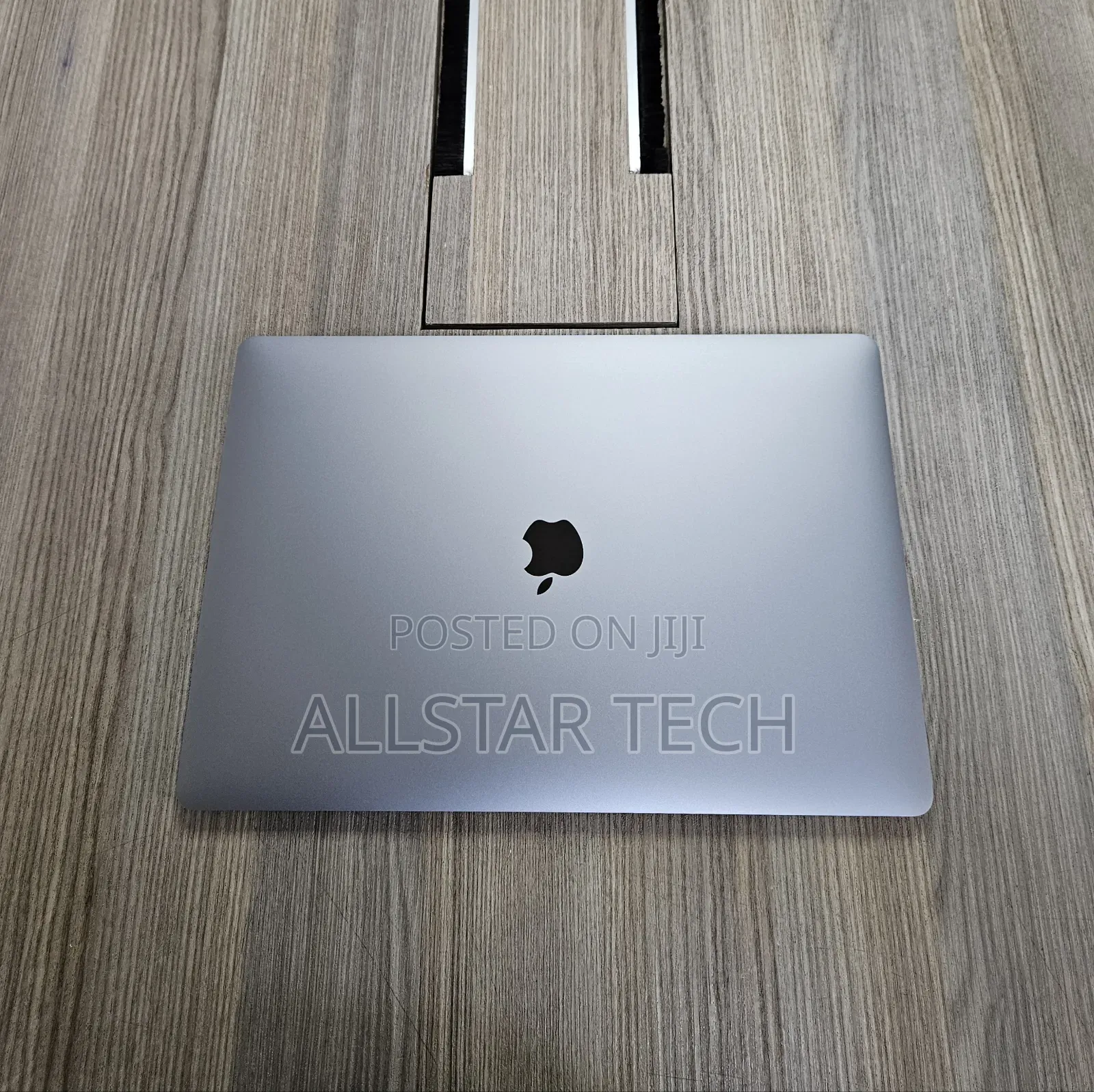 Laptop Apple MacBook Pro 16GB Intel Core i9 SSD 1T